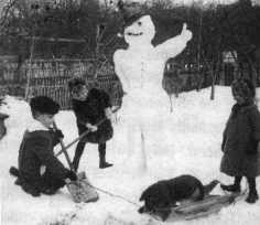 Baker's Snowman at Niagara Falls
